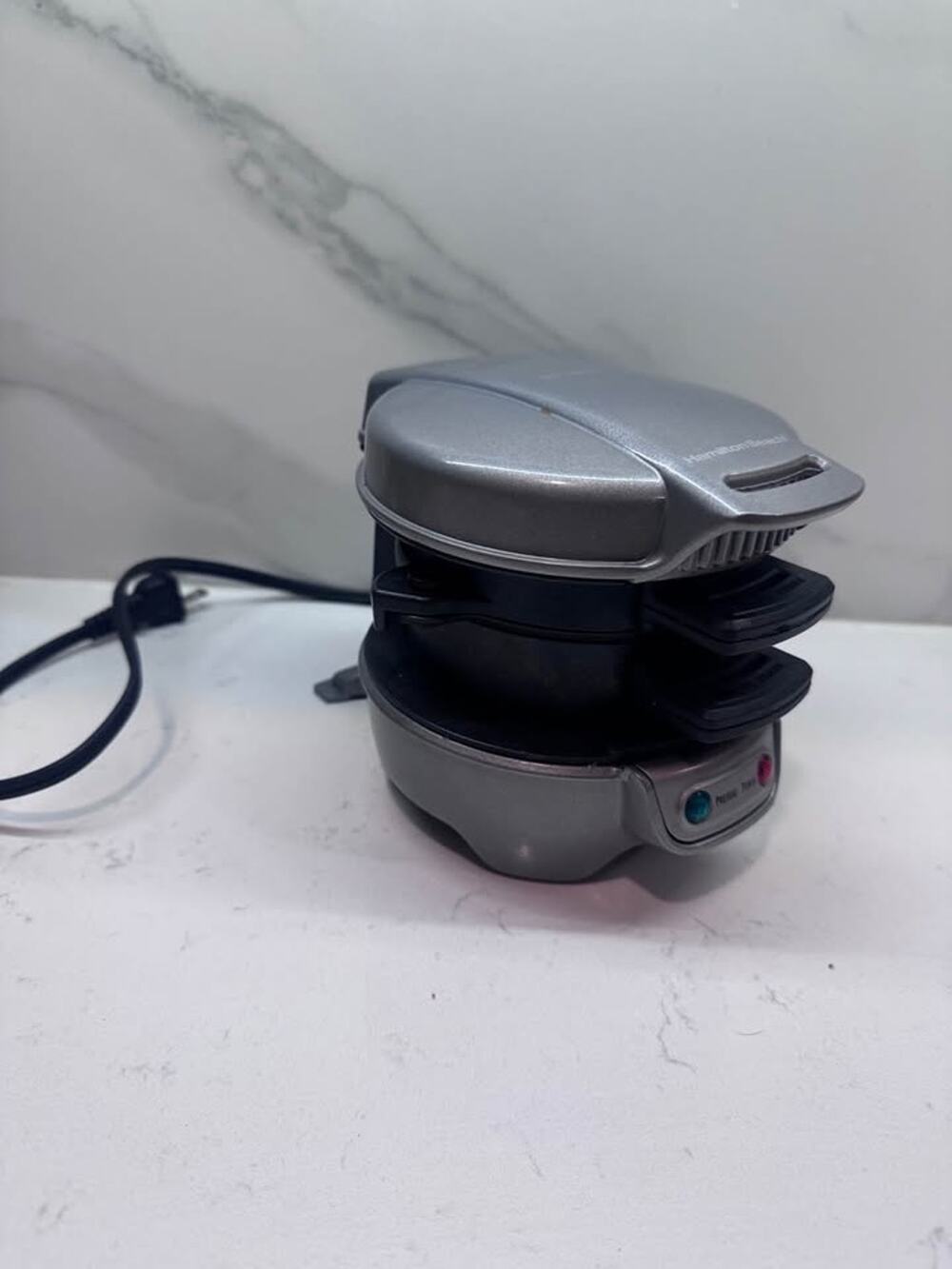 Hamilton Beach Breakfast Sandwich Maker Kitchen Appliance